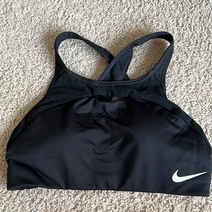 Nike Wireless Padded sports Bra med🌸Sold